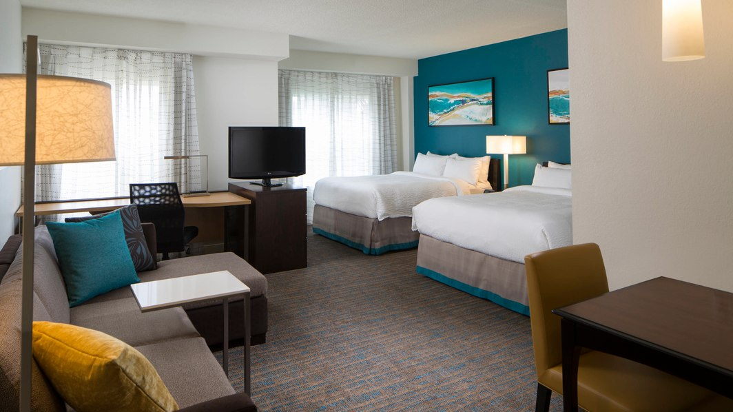 Residence Inn by Marriott Orlando at Seaworld guestroom
